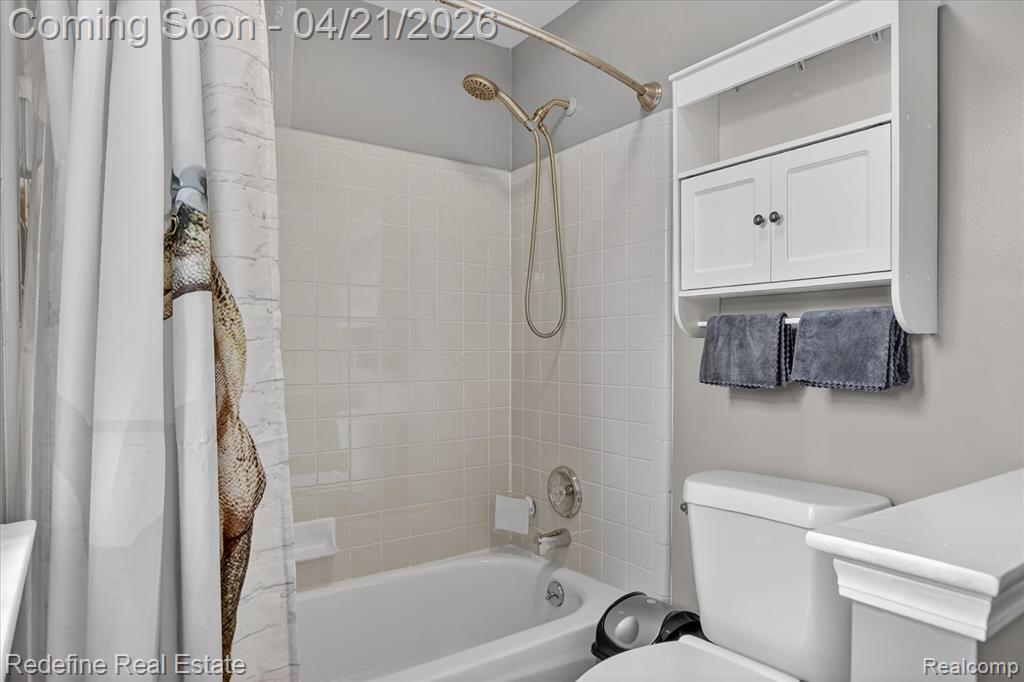 45663 Radnor Road, Canton, MI 48187 — Photo 26