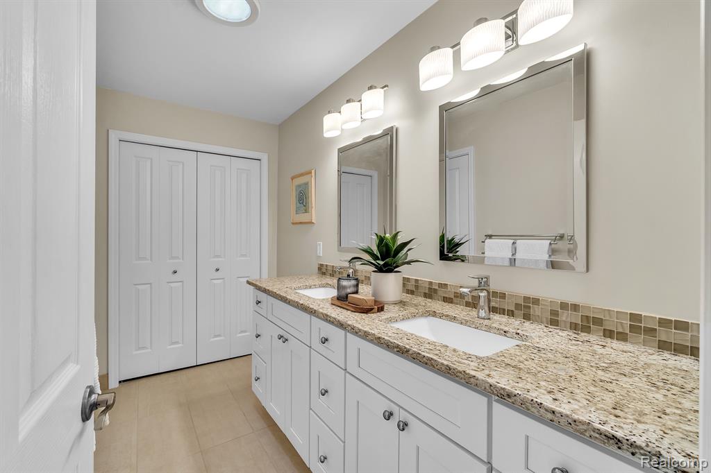 4788 WINDSWEPT Drive, Milford, MI 48380 — Photo 37