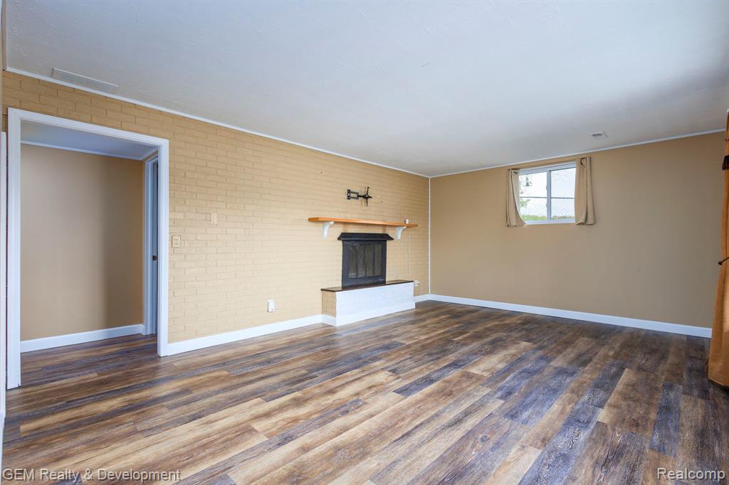 8081 Granada Avenue, Brighton, MI 48114 — Photo 36