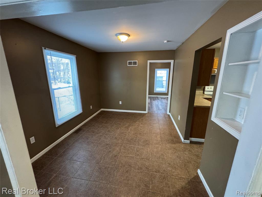 86 Hamilton Street, Pontiac, MI 48342 — Photo 9