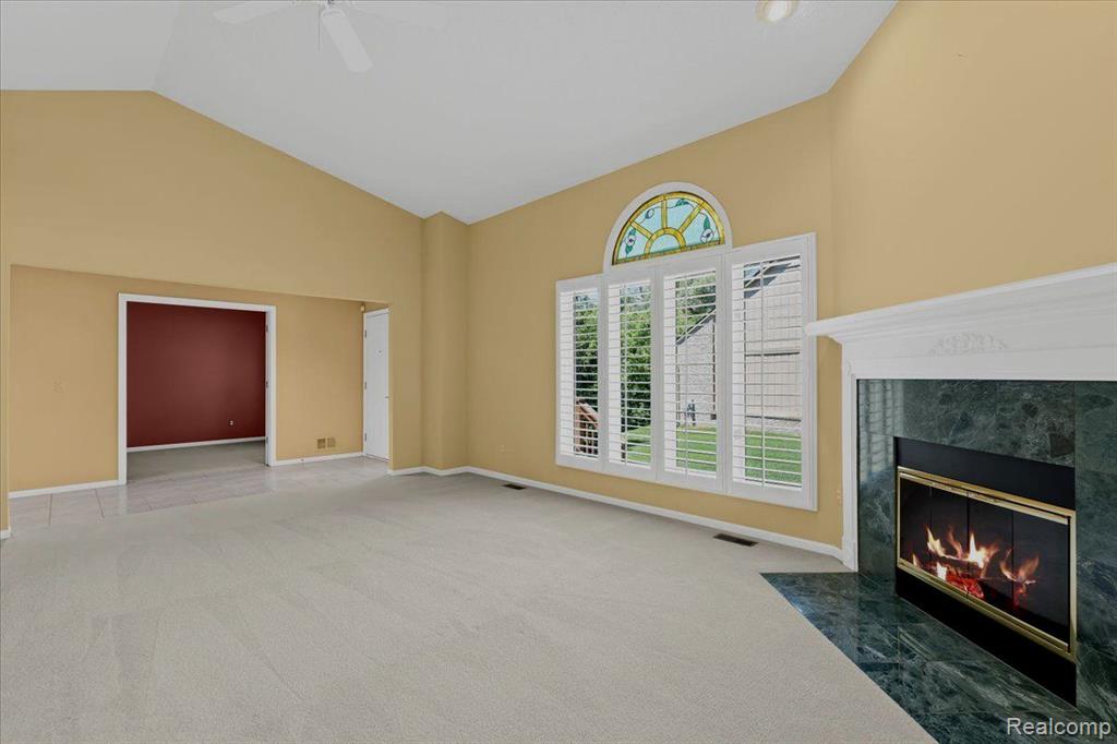 35535 LONE PINE Lane, Farmington Hills, MI 48335 — Photo 10