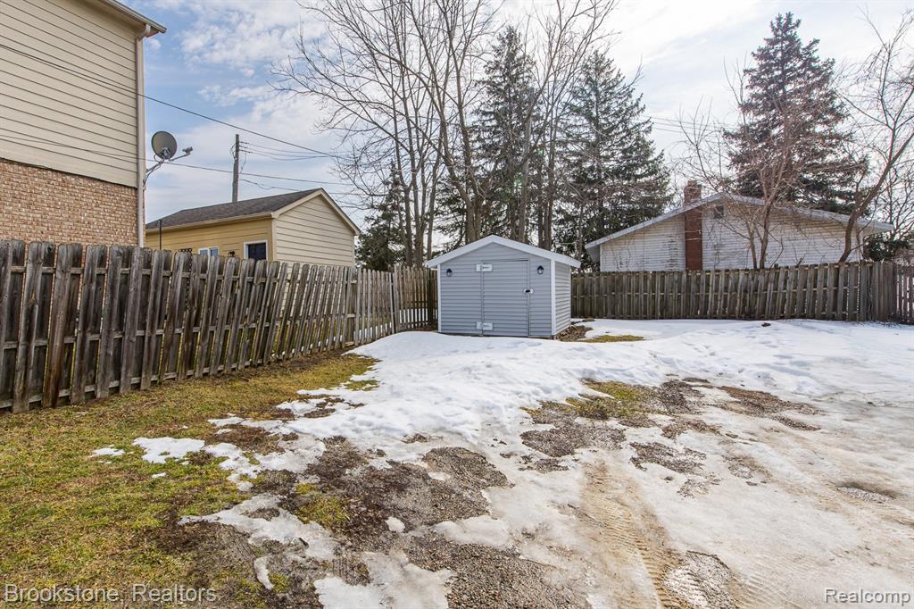 31 Heights Road, Lake Orion, MI 48362 — Photo 43