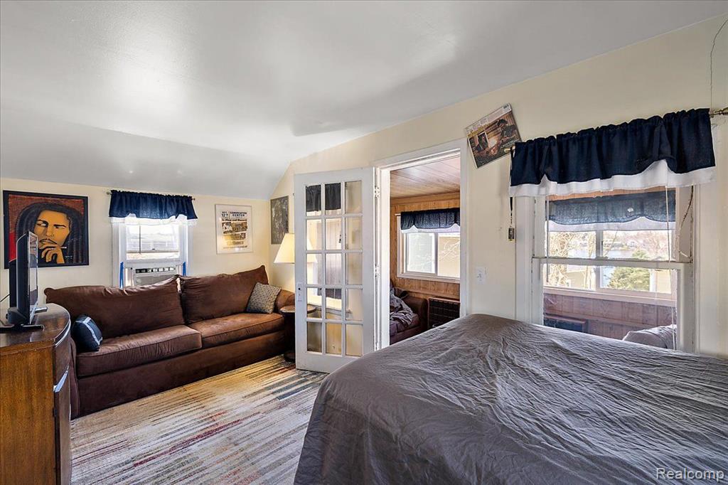 16 S NORTH SHORE Drive, Lake Orion, MI 48362 — Photo 82