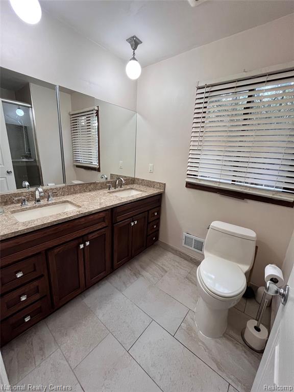 17610 Farmcrest Lane, Northville, MI 48168 — Photo 28