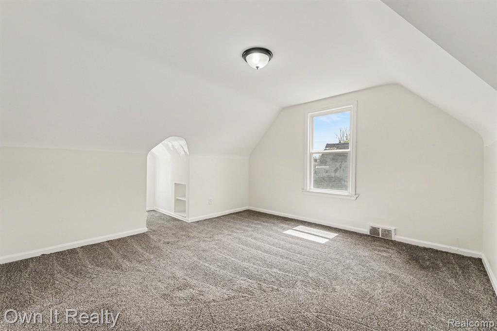18429 Strathmoor Street, Detroit, MI 48235 — Photo 24