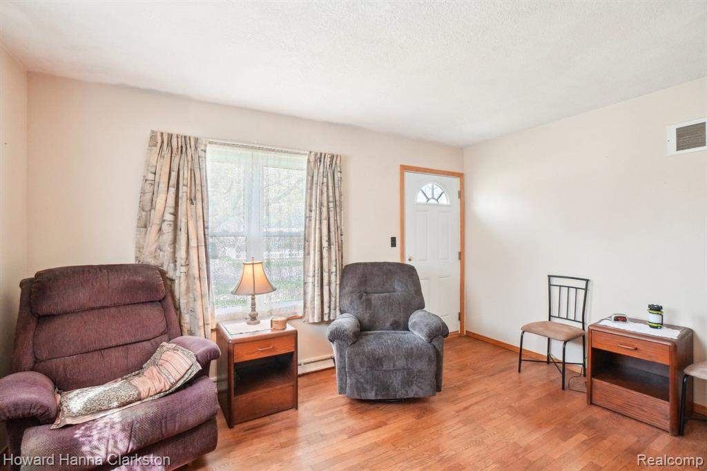 967 Darling Street, Flint, MI 48532 — Photo 5