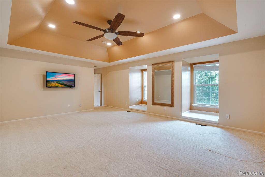 50042 Black Horse Lane, Canton, MI 48188 — Photo 45