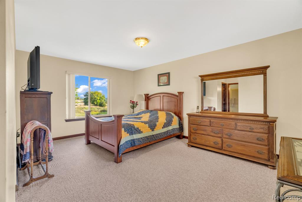 7730 Austere Drive, Waterford, MI 48329 — Photo 16