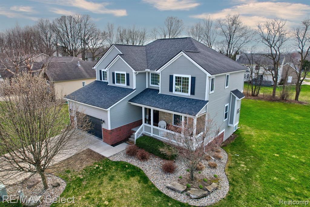 9212 HIDDEN OAKS Drive, Grand Blanc, MI 48439 — Photo 31
