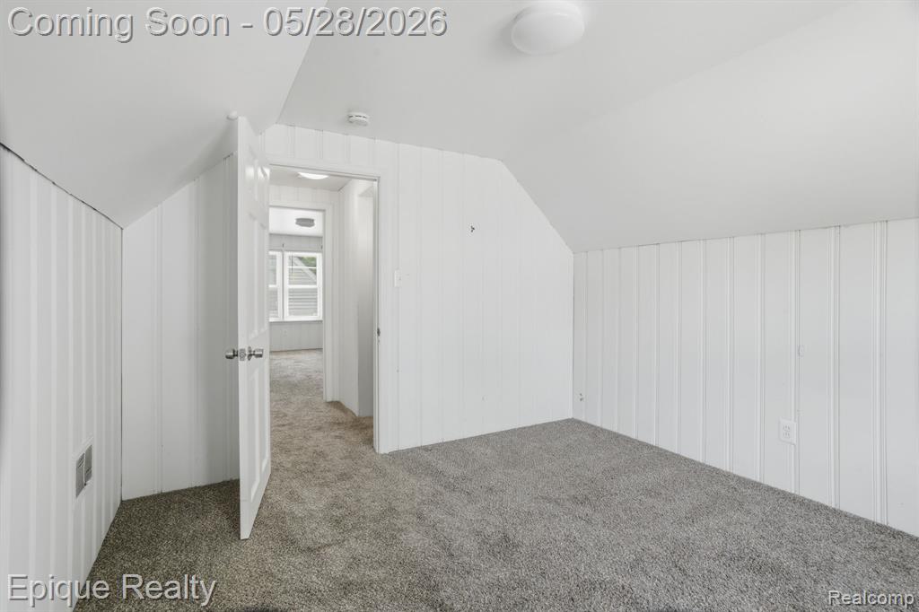 20506 Lancaster Street, Harper Woods, MI 48225 — Photo 19