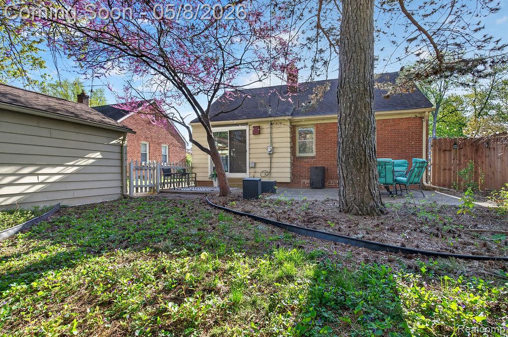 224 S Josephine Avenue, Pontiac, MI 48341 — Photo 40