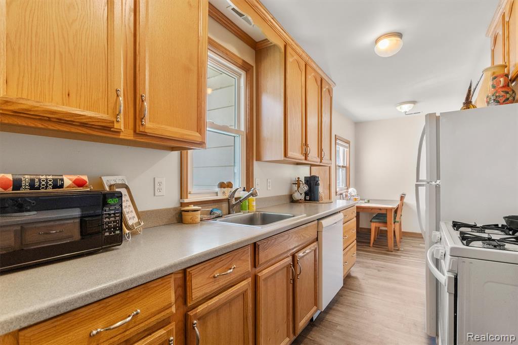 851 Auburndale Avenue, Ypsilanti, MI 48198 — Photo 8