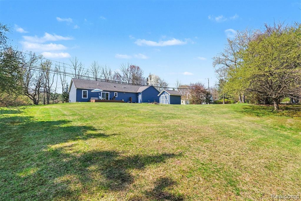 895 E Wardlow Road, Highland, MI 48356 — Photo 31