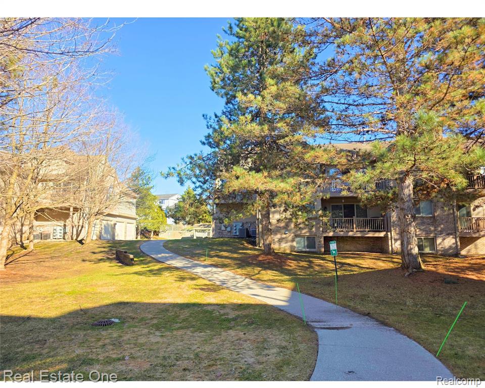 778 S Milford Road, Milford, MI 48381 — Photo 35