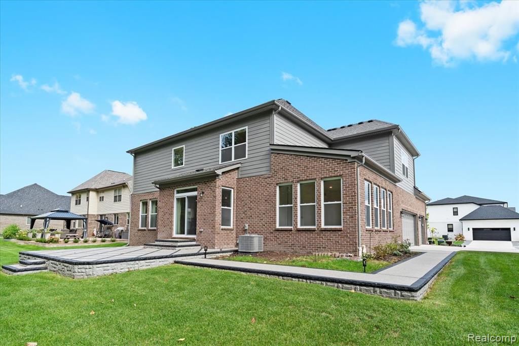 48255 Amber Lane Drive, Shelby Twp, MI 48315 — Photo 42