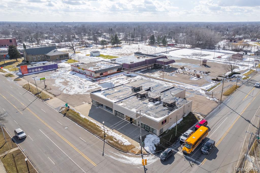 7021 N Saginaw Street, Flint, MI 48505 — Photo 25