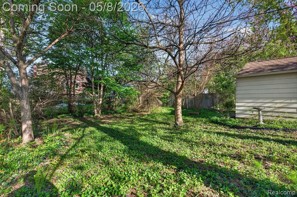 224 S Josephine Avenue, Pontiac, MI 48341 — Photo 41