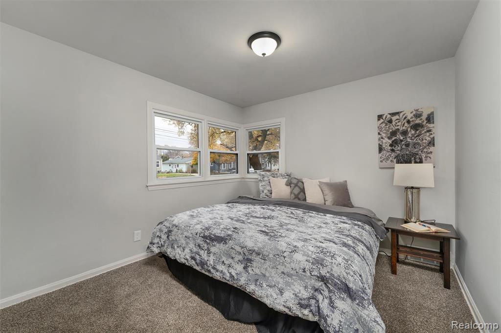 15751 W 14 Mile Road, Beverly Hills, MI 48025 — Photo 11