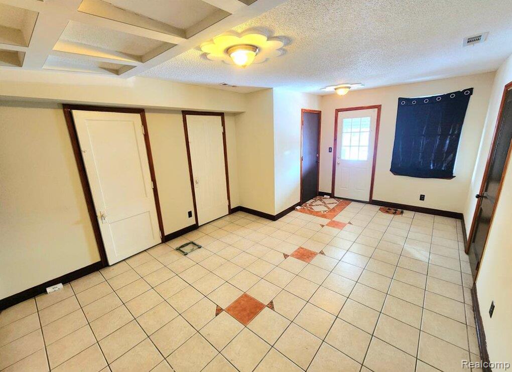 5827 Lumley Street, Detroit, MI 48210 — Photo 17