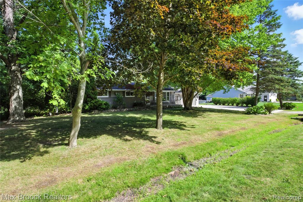 3084 E Hillcrest Drive, Clyde, MI 48049 — Photo 35