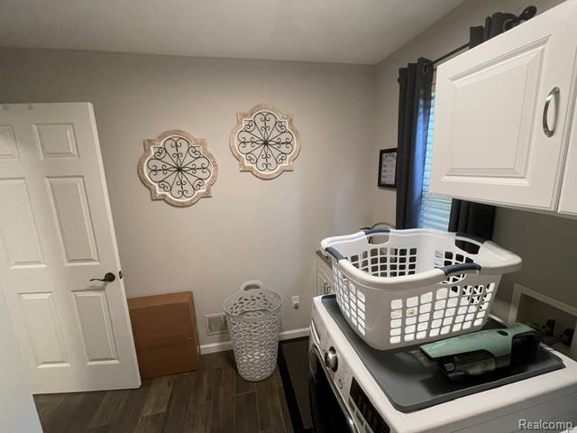 5827 Woodfield Parkway, Grand Blanc, MI 48439 — Photo 37