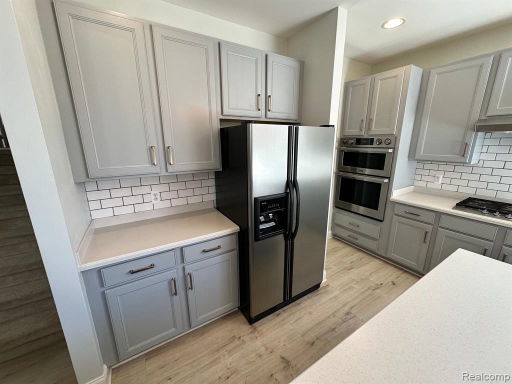 16983 COURVILLE Drive, Northville, MI 48168 — Photo 22