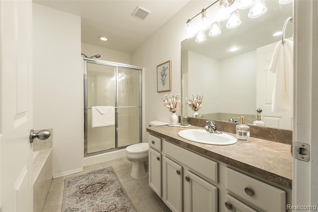 1012 Paddock Lane, South Lyon, MI 48178 — Photo 16