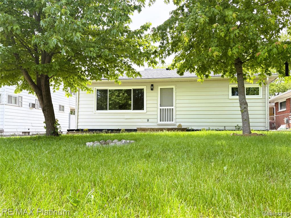 208 Devonshire Street, Ypsilanti, MI 48198 — Photo 15