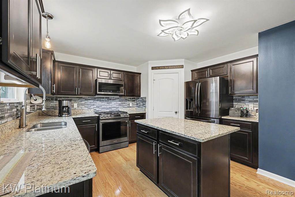 58612 Virginia Circle, New Haven, MI 48048 — Photo 10