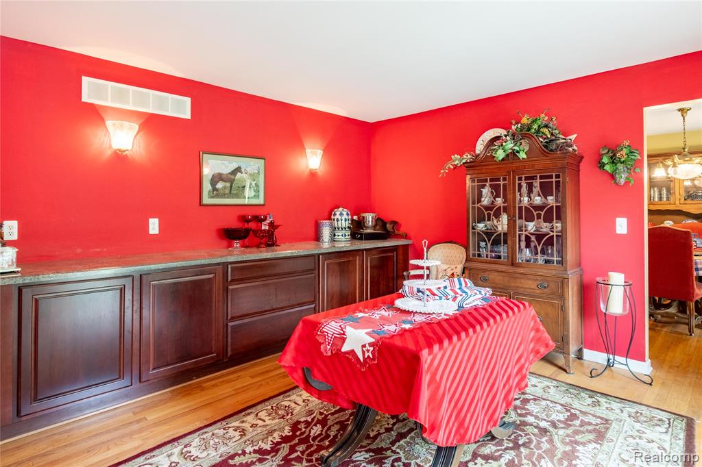 6327 SEQUOIA Drive, Ypsilanti, MI 48197 — Photo 14