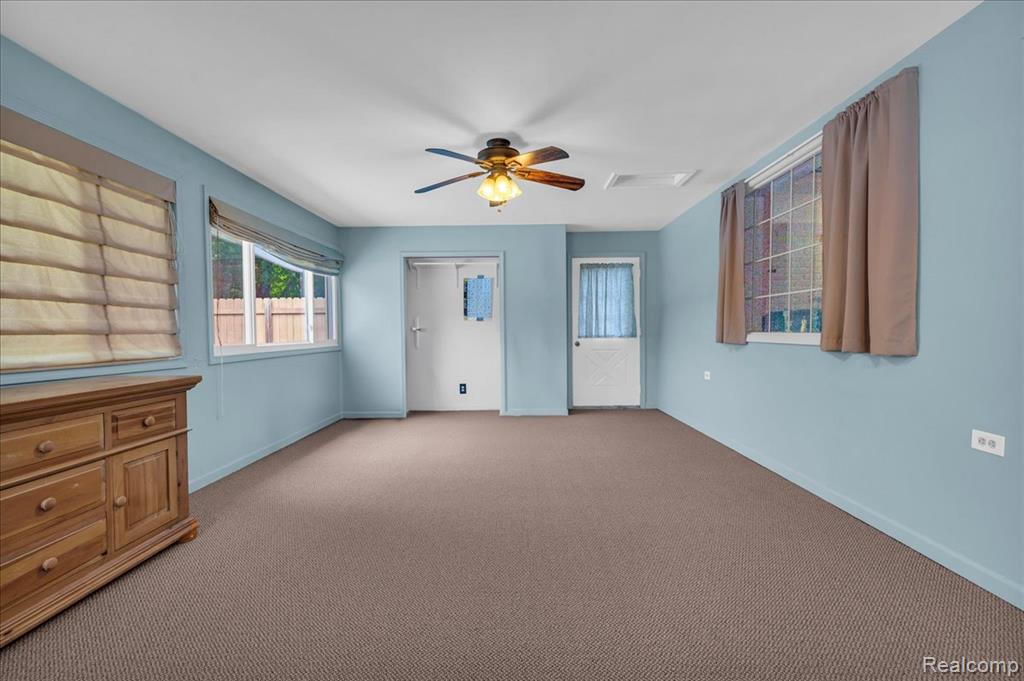 9836 Rose Street, Taylor, MI 48180 — Photo 17