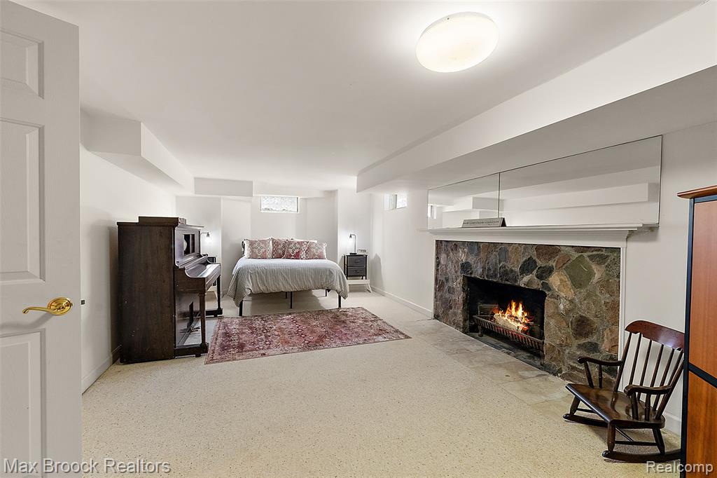 4875 Old Orchard Trail, Orchard Lake Village, MI 48324 — Photo 39