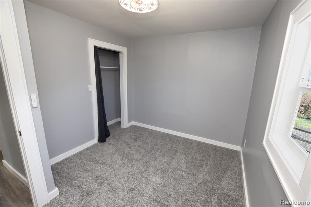 3508 Fern Avenue, Burton, MI 48529 — Photo 7