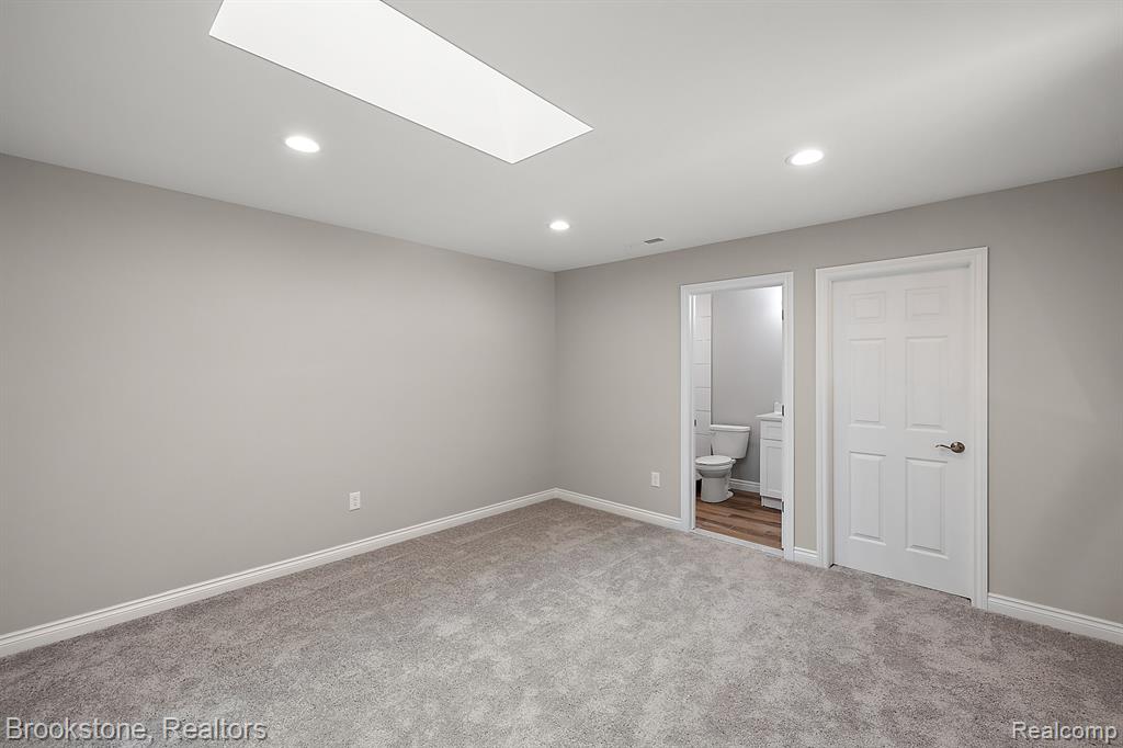 46682 Emerald Creek Drive, Shelby Twp, MI 48315 — Photo 36