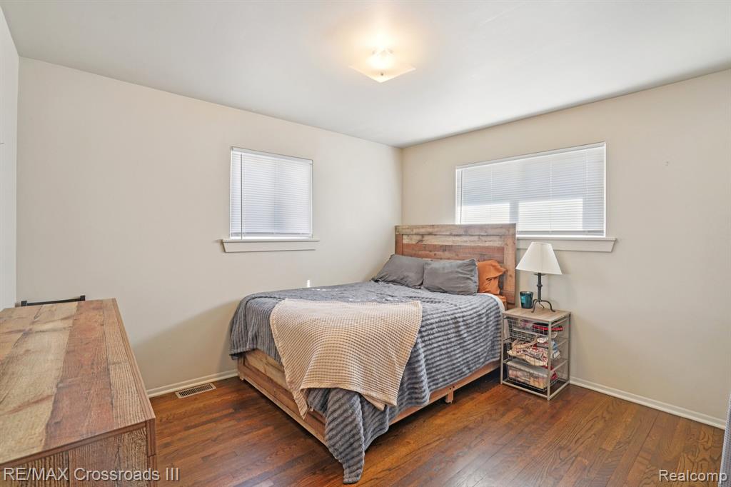 5578 Grindley Park Street, Dearborn Heights, MI 48125 — Photo 11