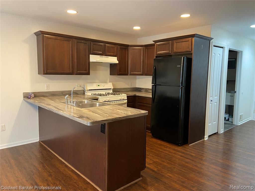 5284 Brookshire Drive, Almont, MI 48003 — Photo 13