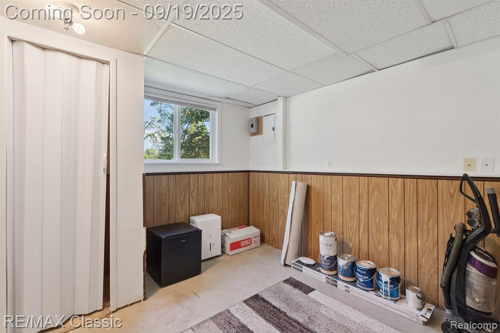 4335 Leroy Court, White Lake, MI 48383 — Photo 16