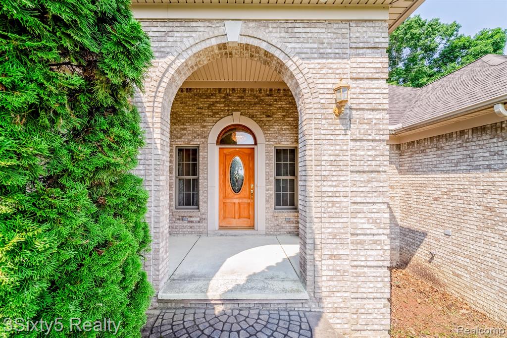 597 Country Meadows Trail, Ortonville, MI 48462 — Photo 7