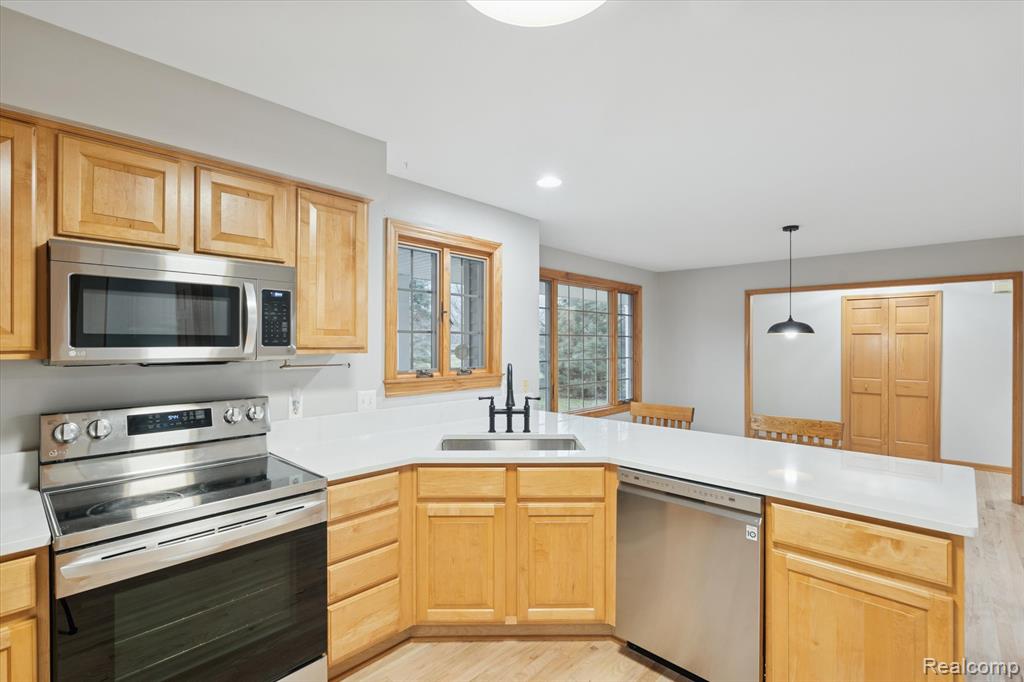 7183 Miller Lane, Grand Blanc, MI 48439 — Photo 17