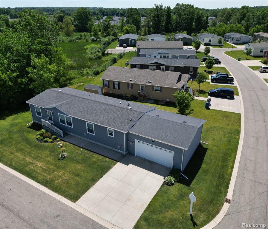 9758 Home Court, Fenton, MI 48430 — Photo 18