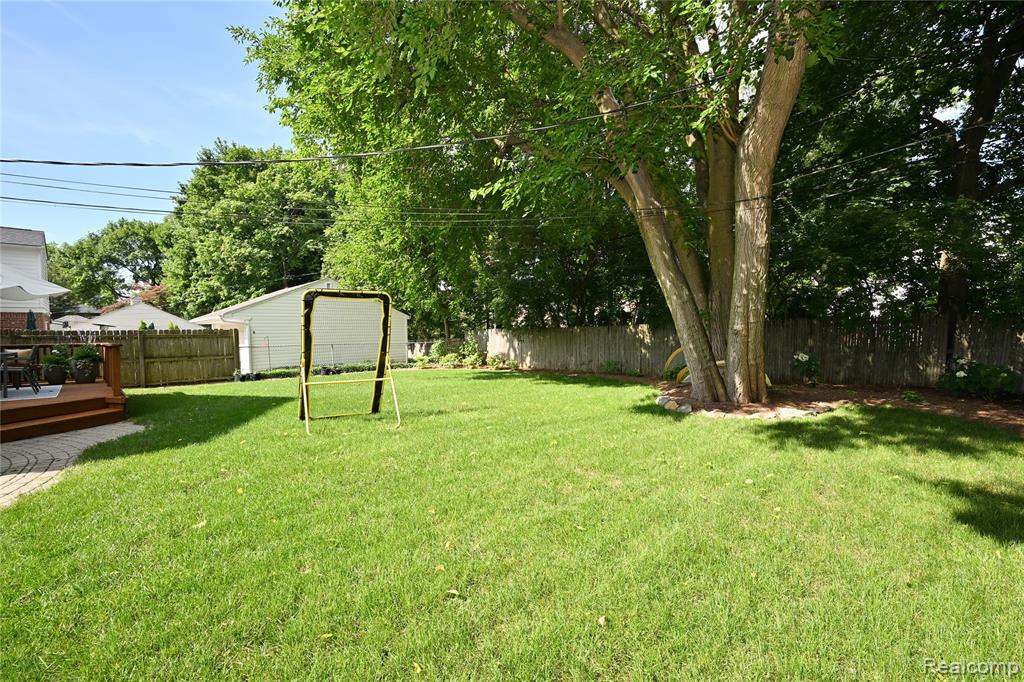 465 Kimberly Street, Birmingham, MI 48009 — Photo 32