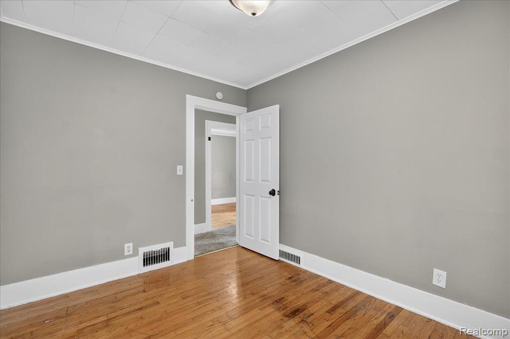 808 Marquette Street, Flint, MI 48504 — Photo 15
