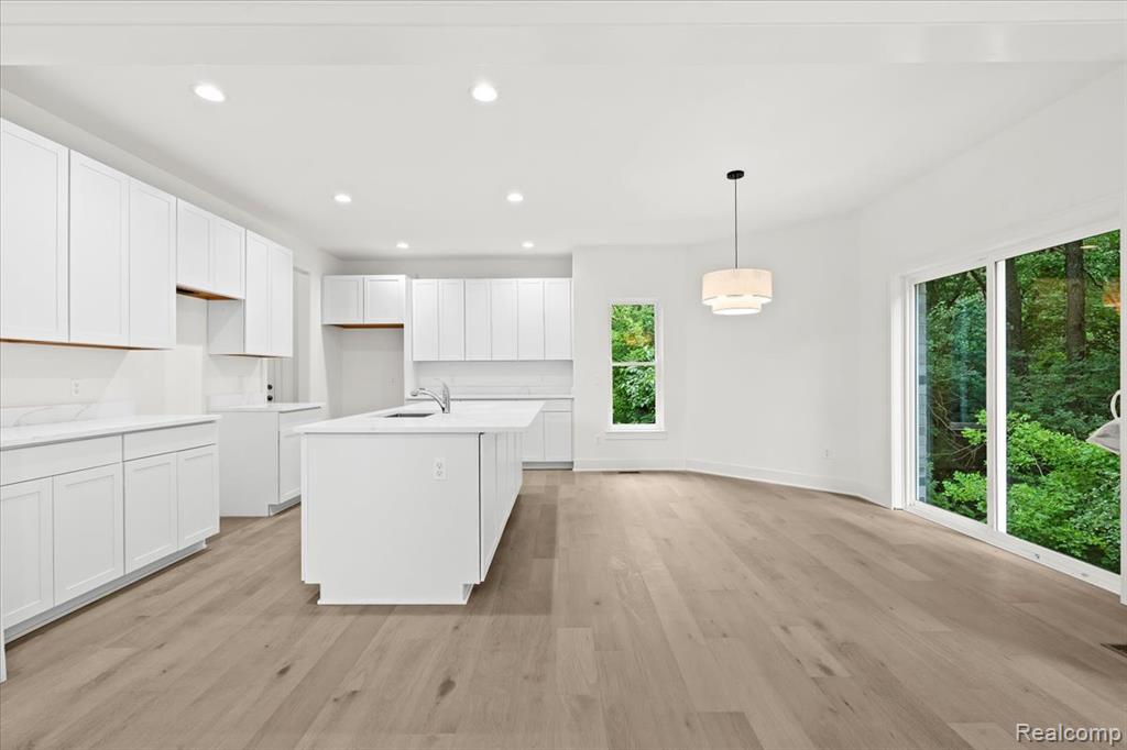 5179 WIMBLEDON Circle, Ann Arbor, MI 48108 — Photo 17