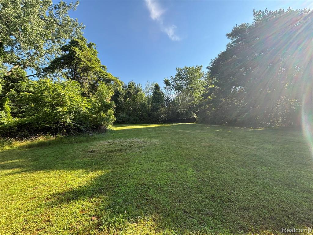 709 E Michigan Avenue E, Au Gres, MI 48703 — Photo 10