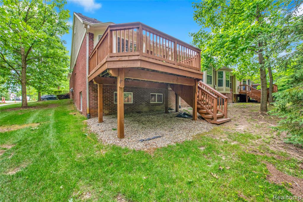 40488 Lenox Park Drive, Novi, MI 48377 — Photo 17