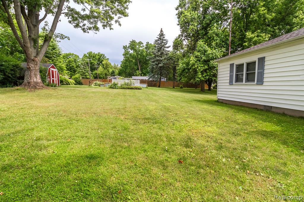 8440 EAST Street, Millington, MI 48746 — Photo 43