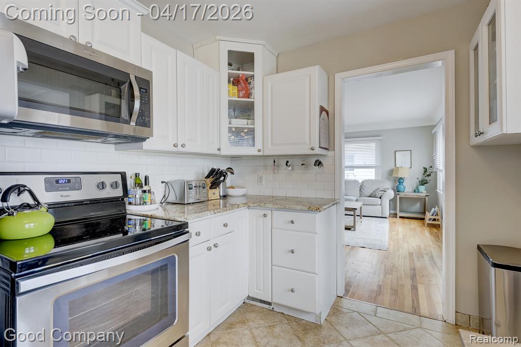 23211 Rensselaer Street, Oak Park, MI 48237 — Photo 10