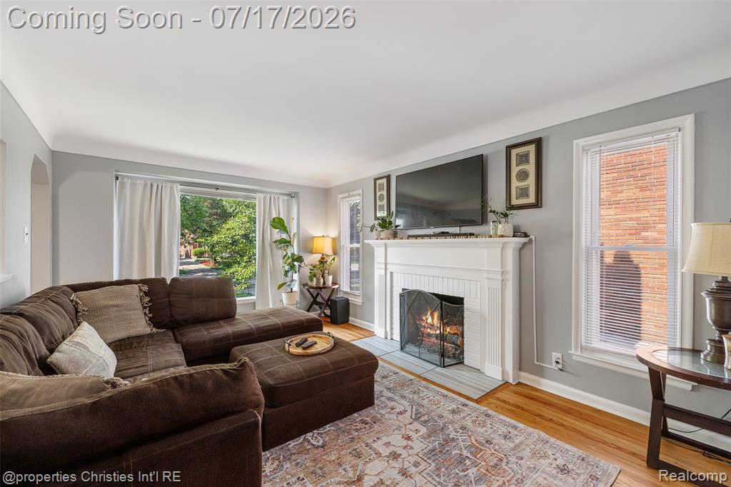 20855 Lochmoor Street, Harper Woods, MI 48225 — Photo 5
