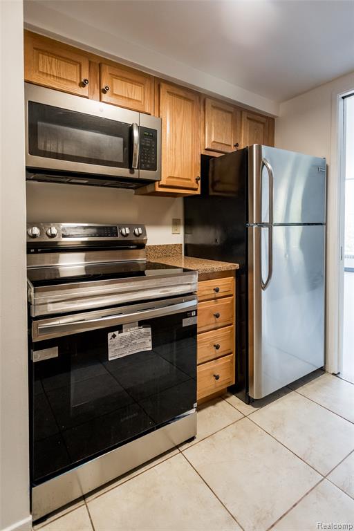 8200 E Jefferson, 503, Detroit, MI 48214 — Photo 11