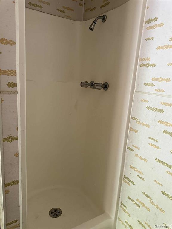 8460 N Harrison, Roscommon, MI 48653 — Photo 29